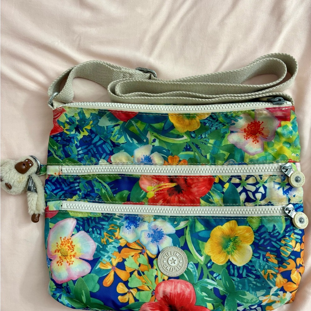 KIPLING CROSSBODY BAG 💐✨